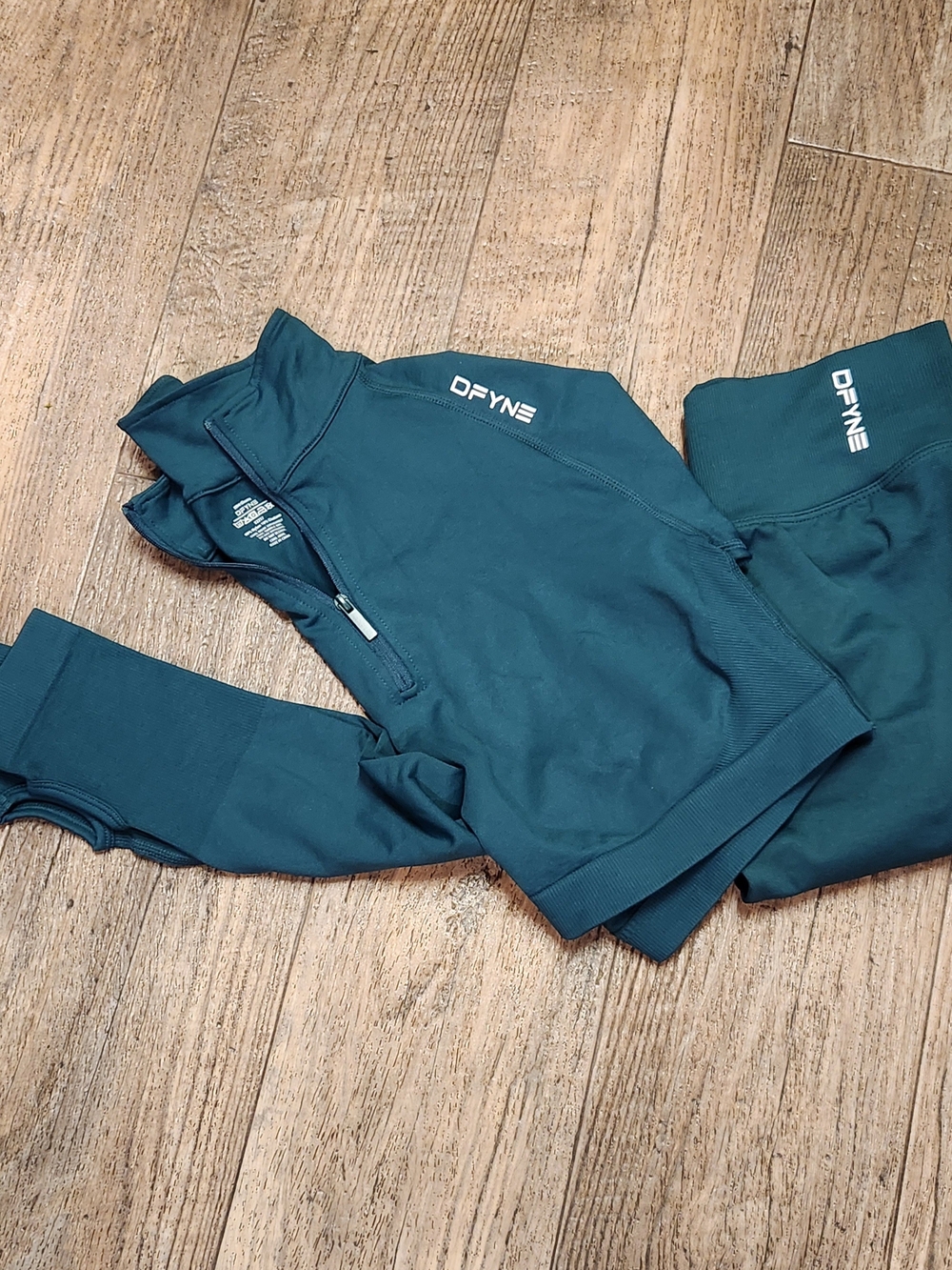 DFYNE Women's Teal Performance Leggings